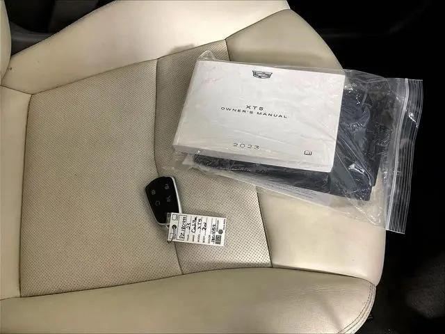 2023 Cadillac XT5 FWD Premium Luxury