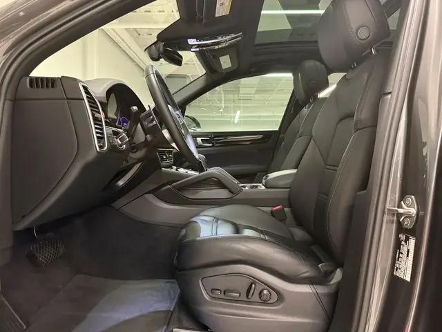 2023 Porsche Cayenne Cayenne
