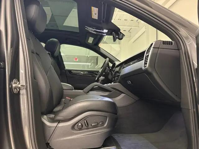 2023 Porsche Cayenne Cayenne