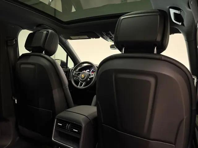 2023 Porsche Cayenne Cayenne