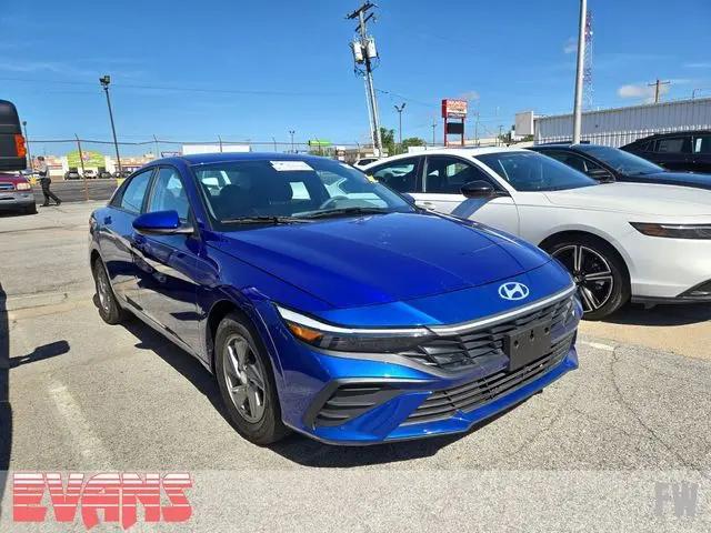 2024 Hyundai Elantra SE for sale in Fort Wayne, IN