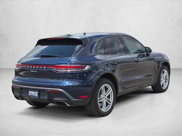 2022 Porsche Macan Macan