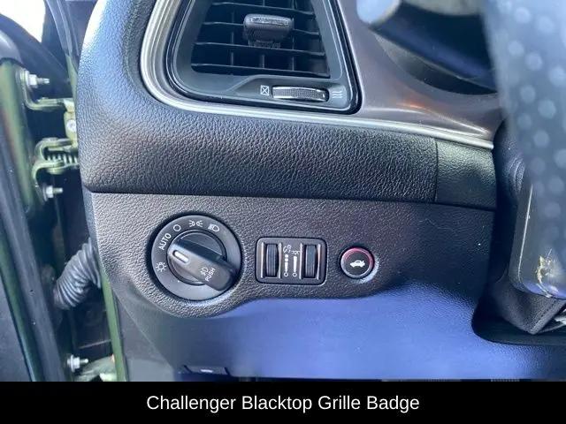 2021 Dodge Challenger SXT