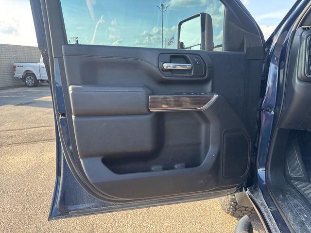 2022 Chevrolet Silverado 2500HD 4WD Crew Cab Standard Bed LT