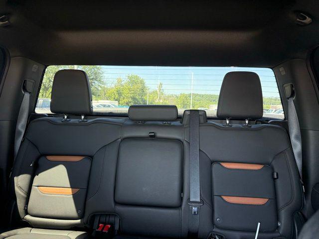 2021 GMC Sierra 1500 4WD Crew Cab Short Box AT4