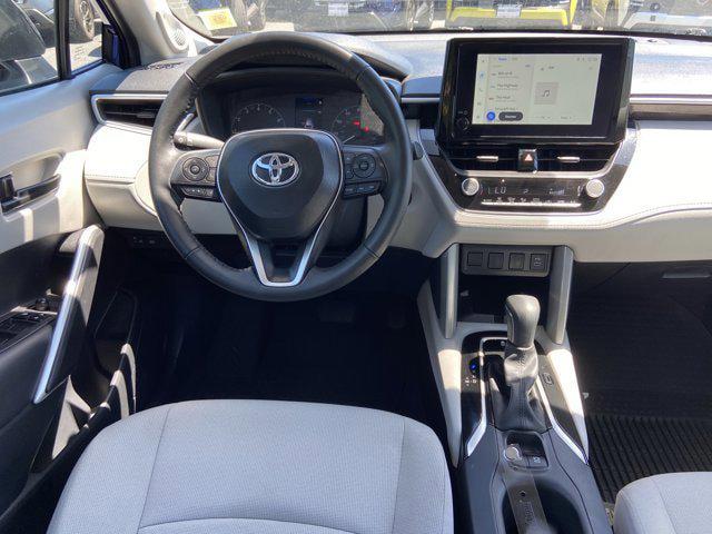 2025 Toyota Corolla Cross LE