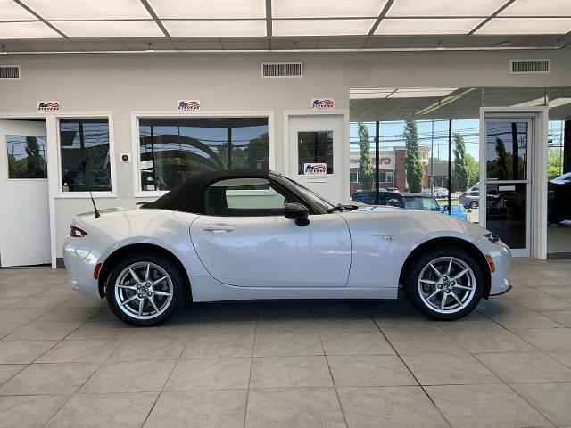 2016 Mazda MX-5 Sport