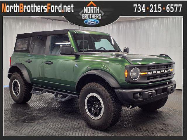 2022 Ford Bronco Black Diamond for sale in Westland, MI