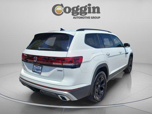 2024 Volkswagen Atlas 2.0T Peak Edition SE w/Technology
