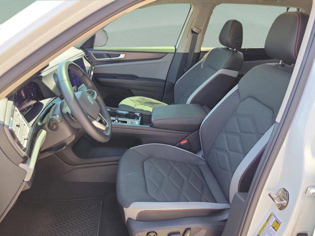 2024 Volkswagen Atlas 2.0T Peak Edition SE w/Technology