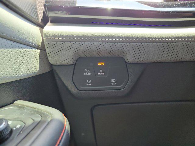 2024 Volkswagen Atlas 2.0T Peak Edition SE w/Technology
