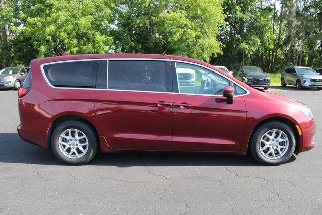 2017 Chrysler Pacifica Touring