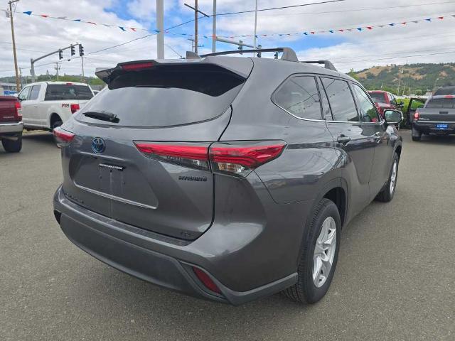 2022 Toyota Highlander Hybrid LE