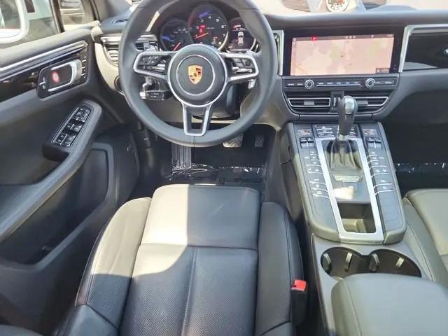 2021 Porsche Macan Macan