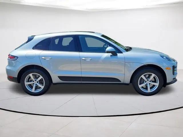 2021 Porsche Macan Macan