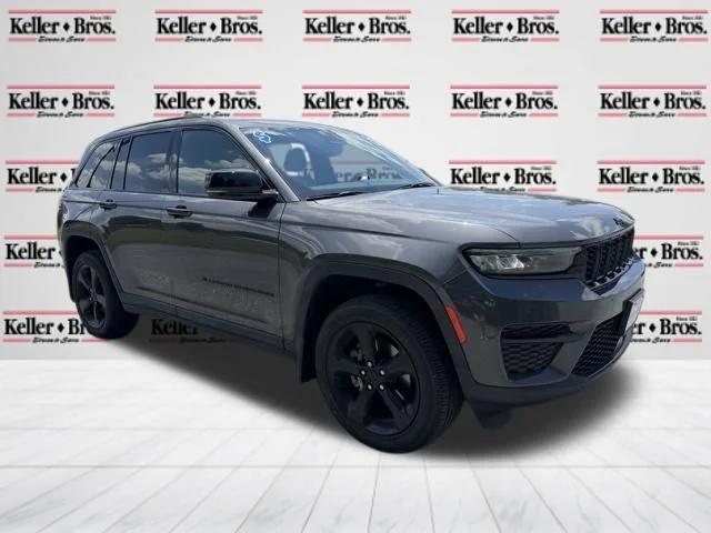 2023 Jeep Grand Cherokee Altitude 4x4 2023 Jeep Grand Cherokee Altitude 4x4