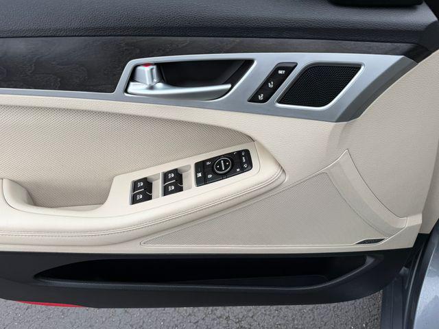 2015 Hyundai Genesis 3.8