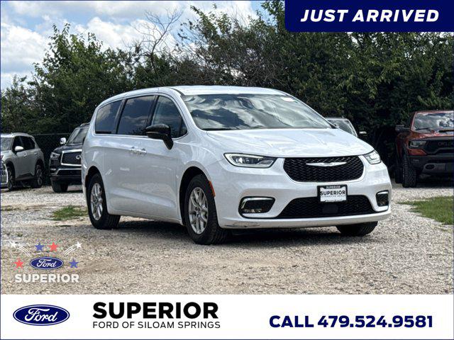 2024 Chrysler Pacifica Touring L for sale in Siloam Springs, AR