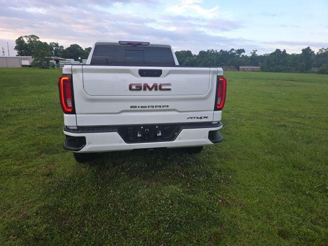 2023 GMC Sierra 1500 4WD Crew Cab Short Box AT4X