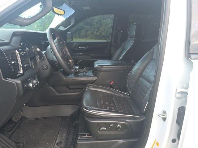 2023 GMC Sierra 1500 4WD Crew Cab Short Box AT4X