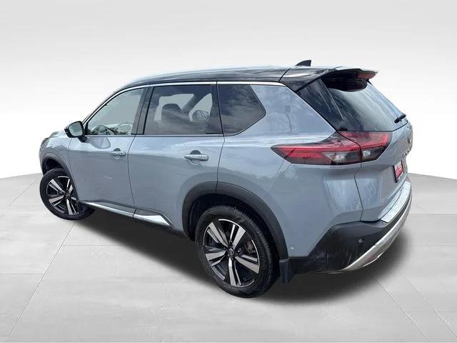 2022 Nissan Rogue Platinum FWD