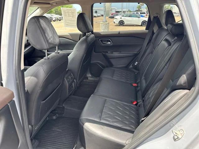 2022 Nissan Rogue Platinum FWD