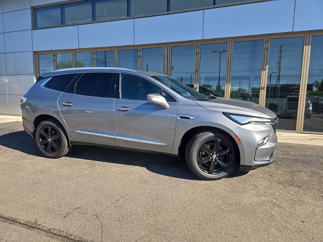 2023 Buick Enclave Essence AWD