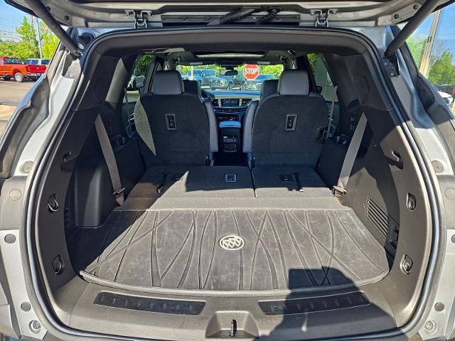 2023 Buick Enclave Essence AWD