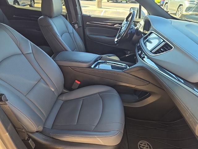 2023 Buick Enclave Essence AWD