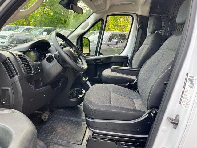 2025 Ram ProMaster 2500 Cargo Van Tradesman Low Roof 136" WB w/Pass Seat