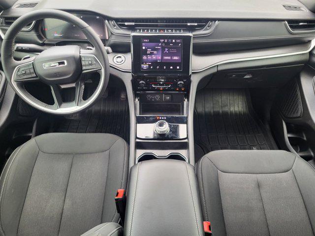 2025 Jeep Grand Cherokee L Laredo X 4x2