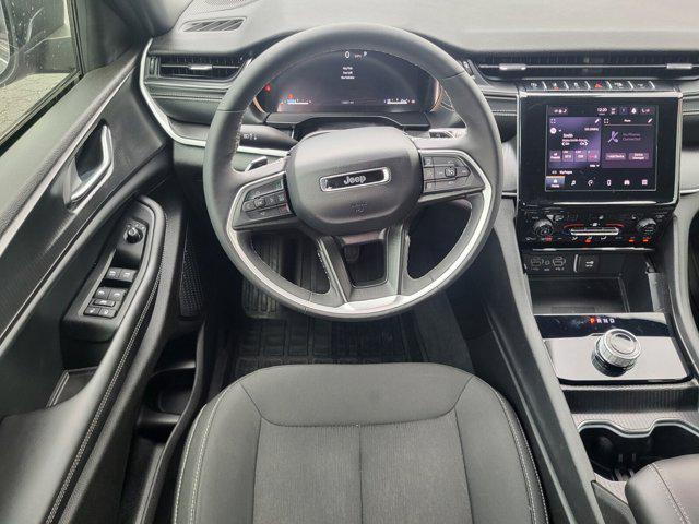 2025 Jeep Grand Cherokee L Laredo X 4x2