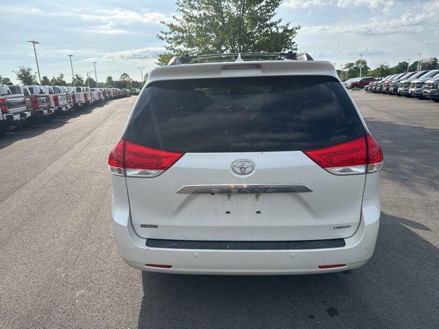 2013 Toyota Sienna Limited V6 7 Passenger