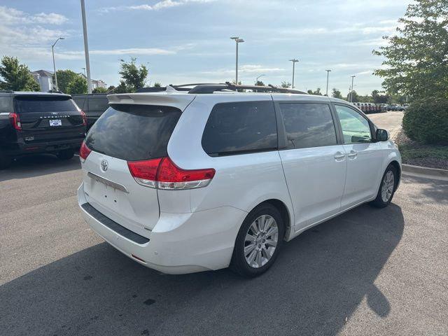 2013 Toyota Sienna Limited V6 7 Passenger