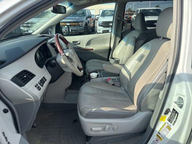 2013 Toyota Sienna Limited V6 7 Passenger