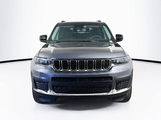 2022 Jeep Grand Cherokee L Laredo 4x4
