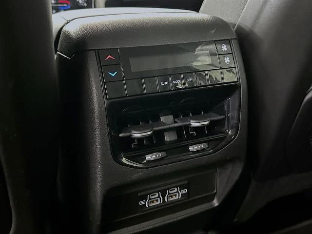 2022 Jeep Grand Cherokee L Laredo 4x4