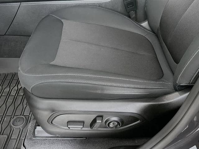 2022 Jeep Grand Cherokee L Laredo 4x4