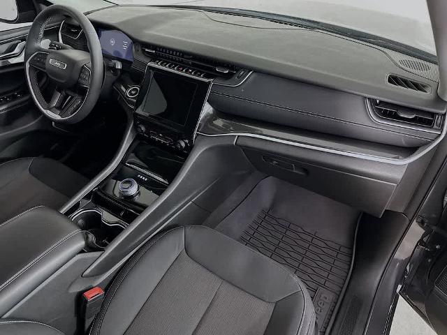 2022 Jeep Grand Cherokee L Laredo 4x4