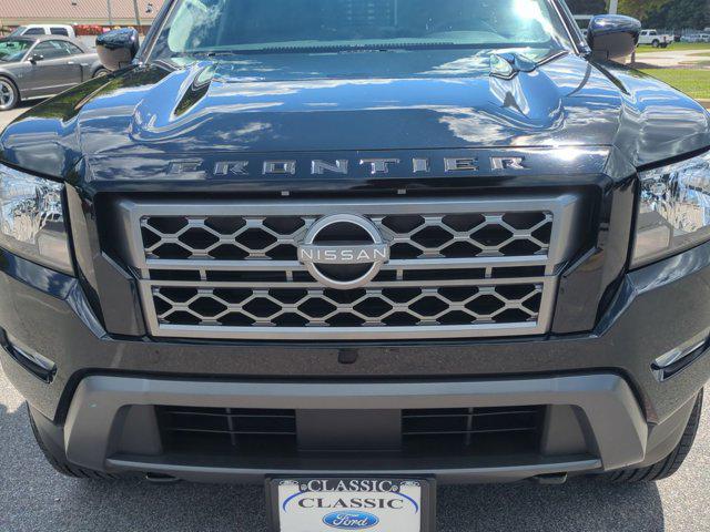 2024 Nissan Frontier Crew Cab SV 4x4