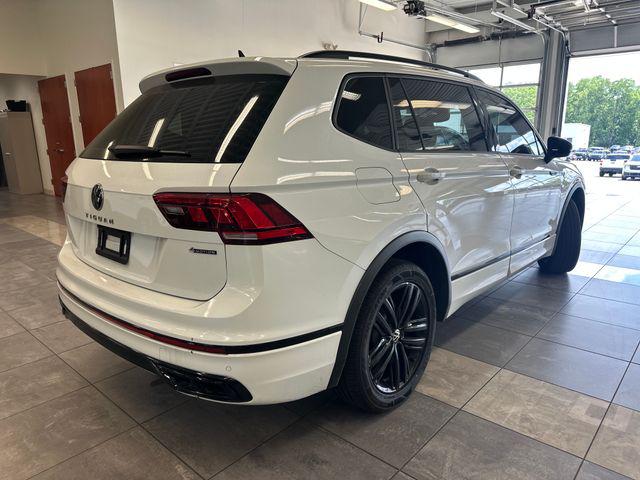 2022 Volkswagen Tiguan 2.0T SE R-Line Black