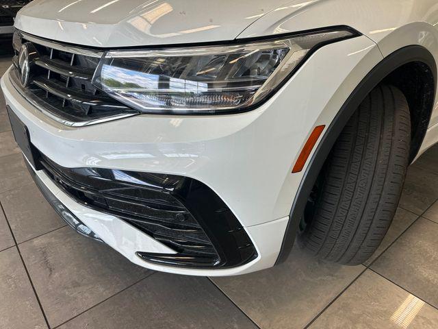 2022 Volkswagen Tiguan 2.0T SE R-Line Black