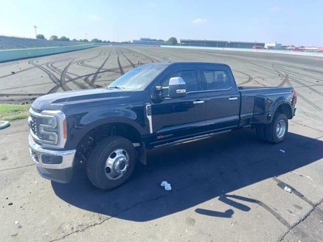 2023 Ford F-350 LARIAT