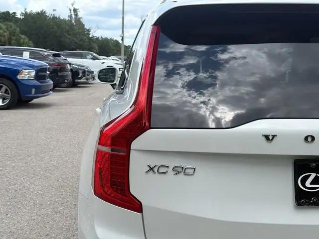 2021 Volvo XC90 T5 Momentum 7 Passenger