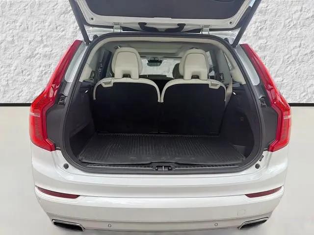 2021 Volvo XC90 T5 Momentum 7 Passenger