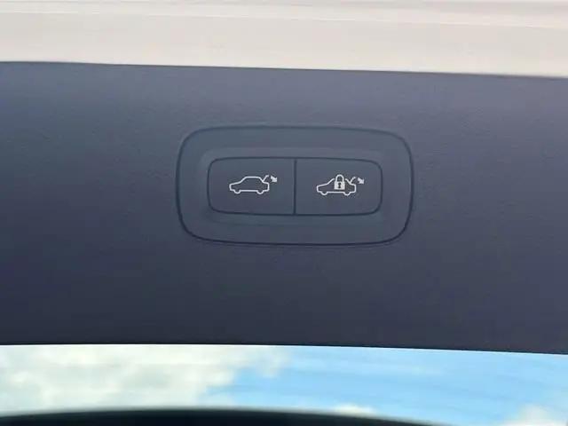 2021 Volvo XC90 T5 Momentum 7 Passenger