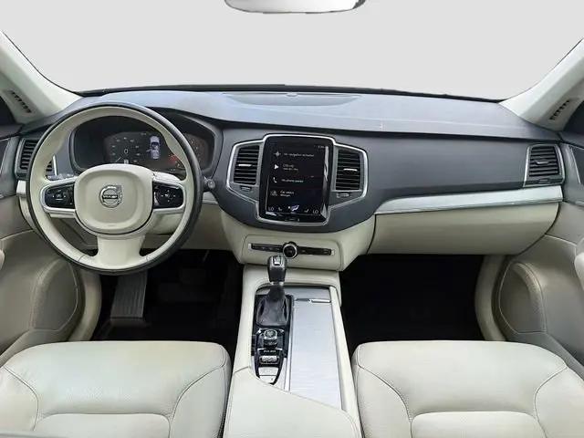 2021 Volvo XC90 T5 Momentum 7 Passenger