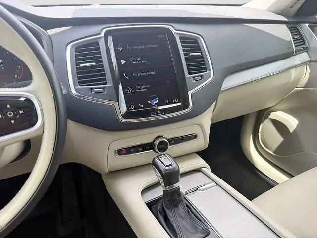 2021 Volvo XC90 T5 Momentum 7 Passenger