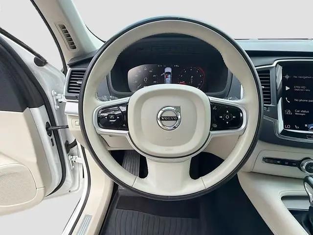 2021 Volvo XC90 T5 Momentum 7 Passenger