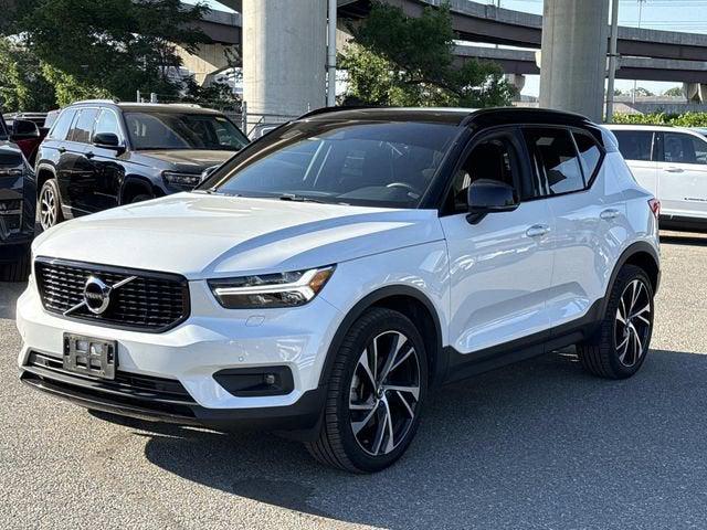 2022 Volvo XC40 T5 R-Design 2022 Volvo XC40 T5 R-Design
